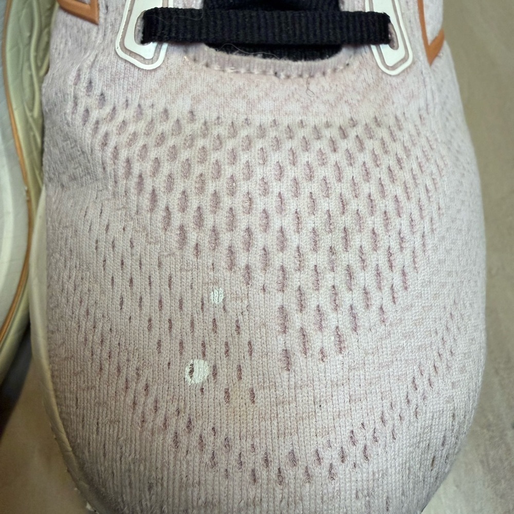 New Balance Fresh Foam Shoes in Light Pink and Black - Picture 3 of 8